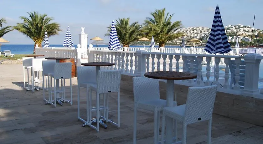 Hotel Club Blue White Bodrum 3*,